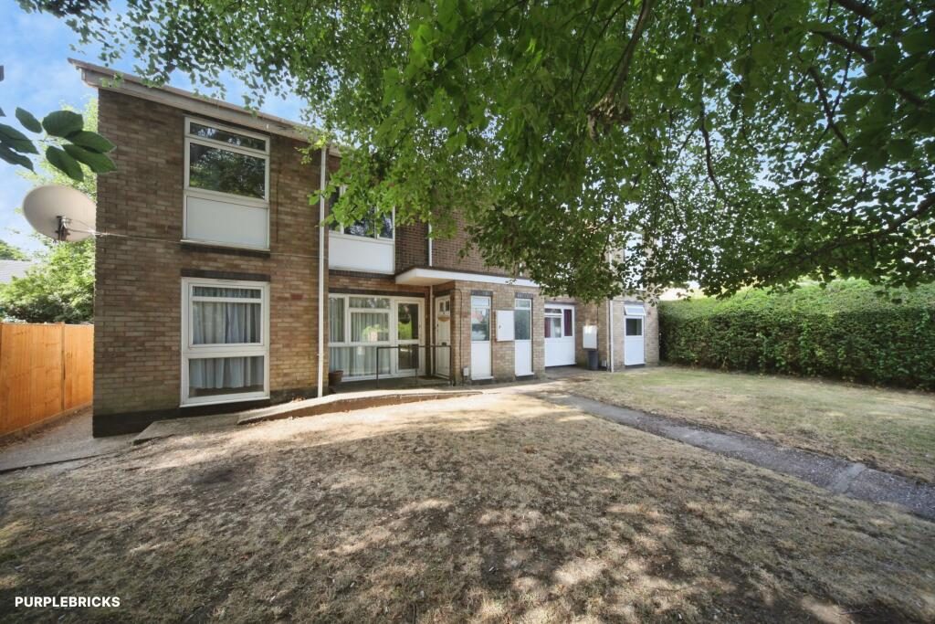 1 Carolyn Court, Trinity Road