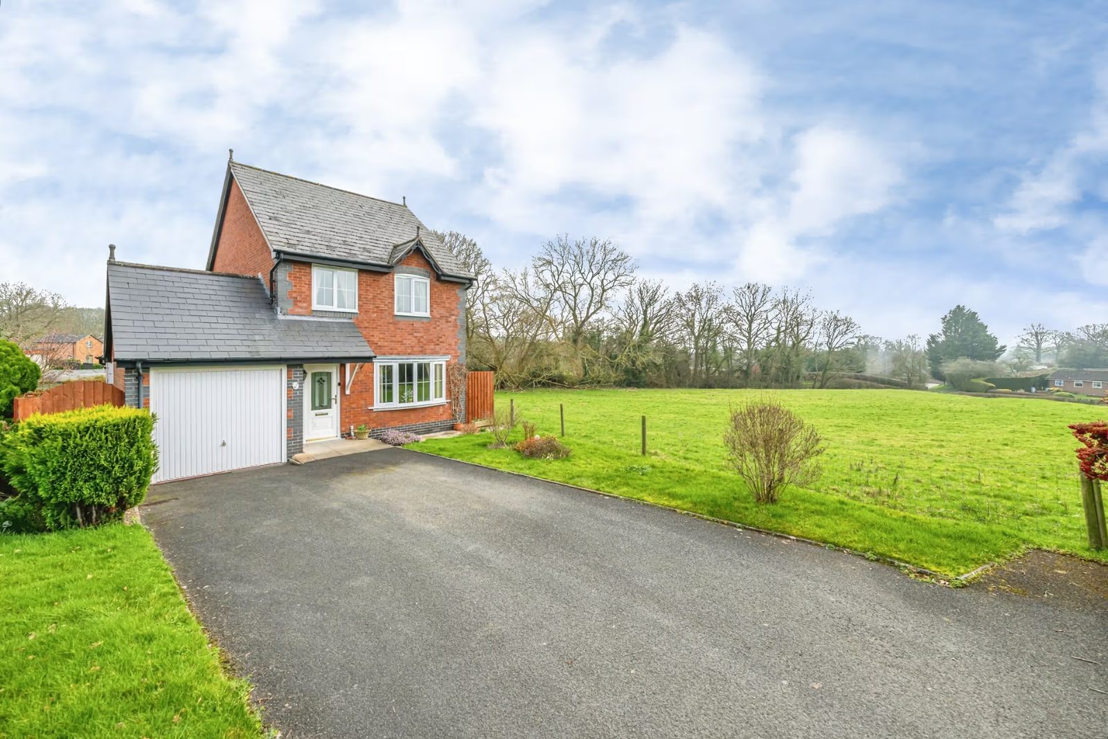 12, Heatherwood