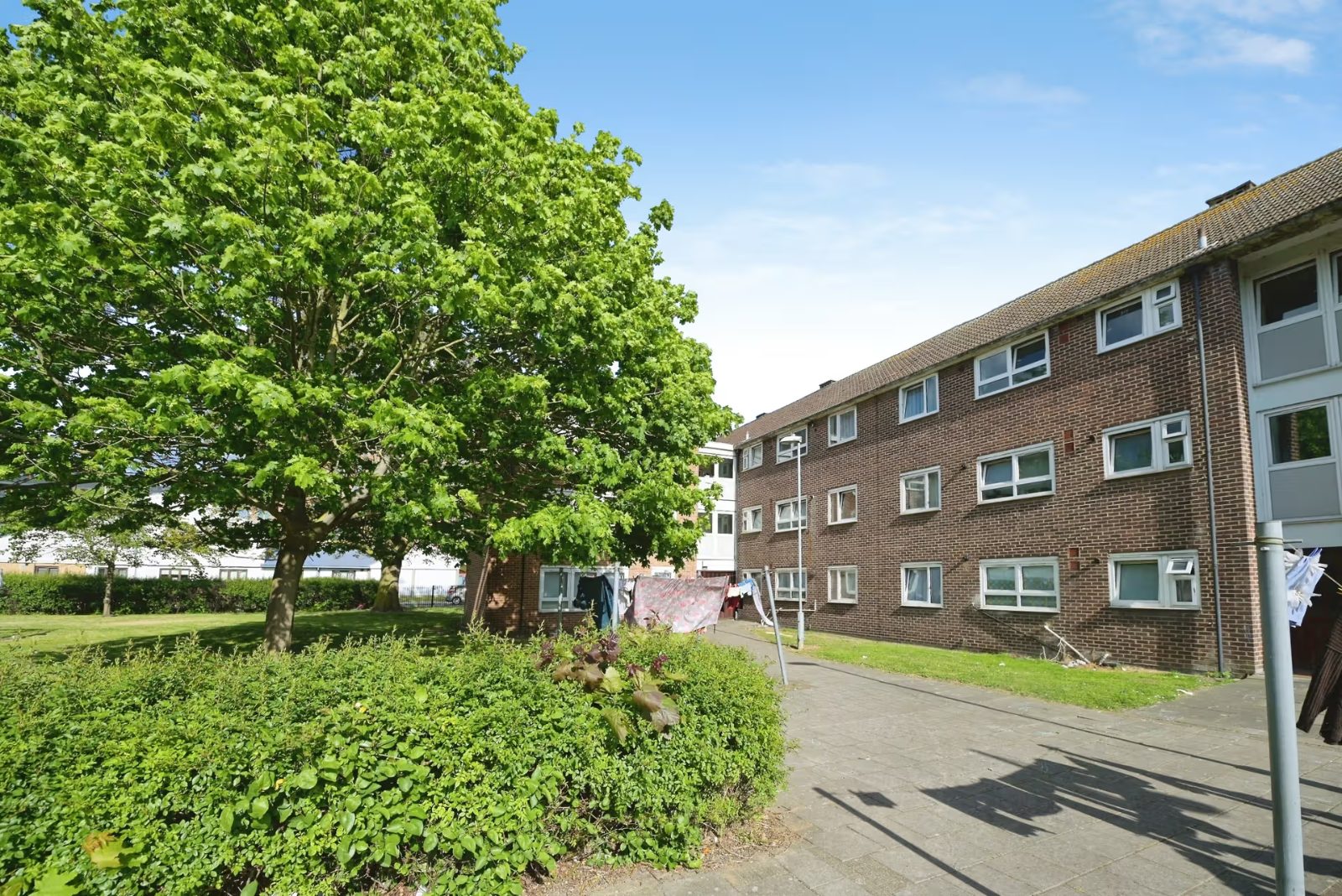 The Clarksons, Boundary Road