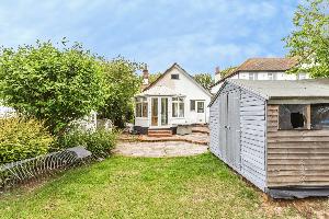 256, Westbourne Grove, Essex, Westcliff-on-Sea, SS0 0PS - Photo 2