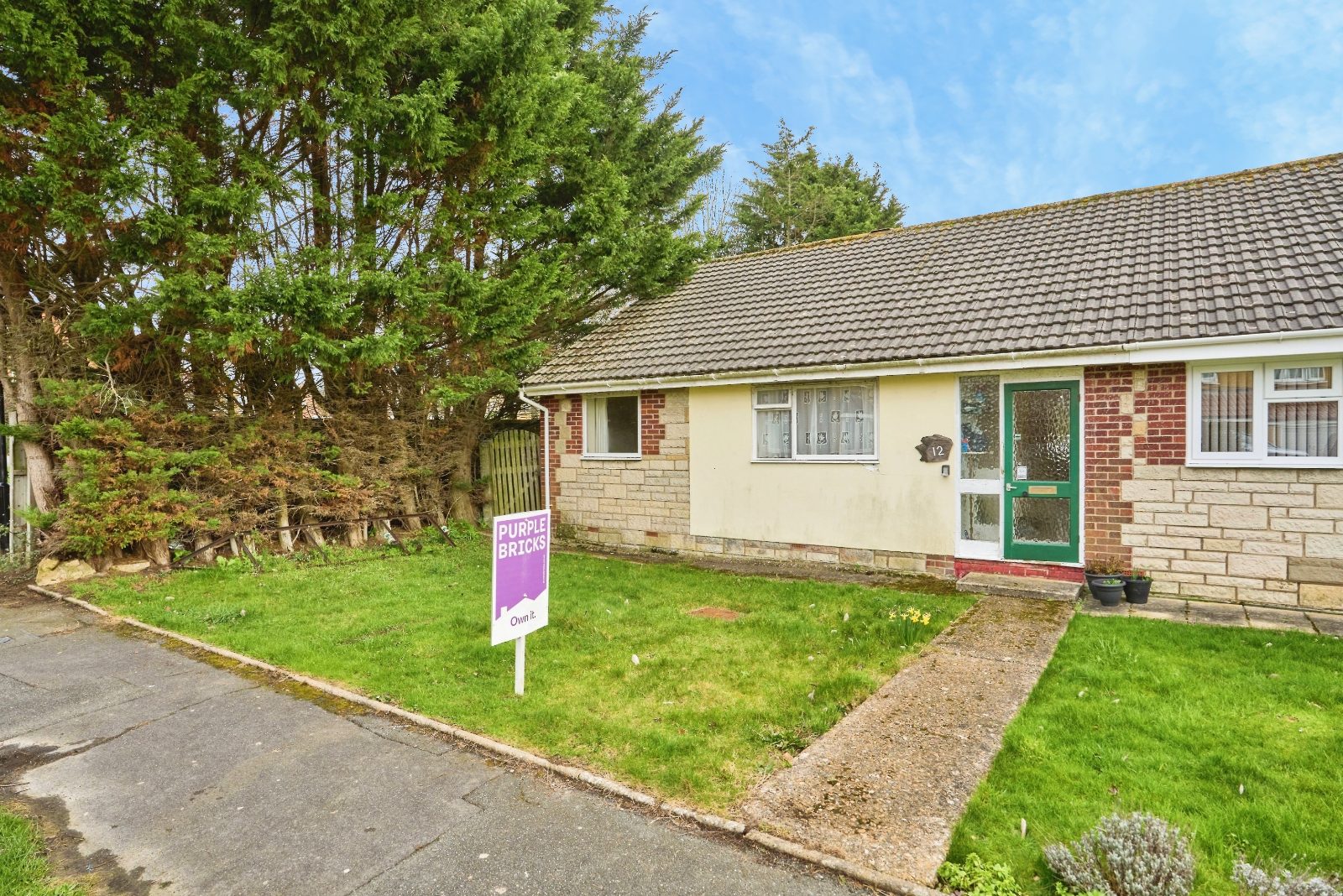 12, Ward Close